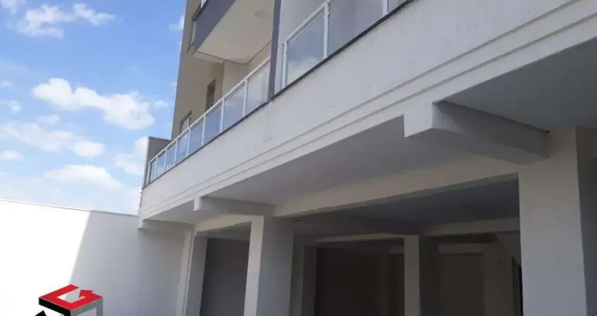 Apartamento 2 quartos, 1 suíte, espaçosa varanda gourmet e 2 vagas de garagem.