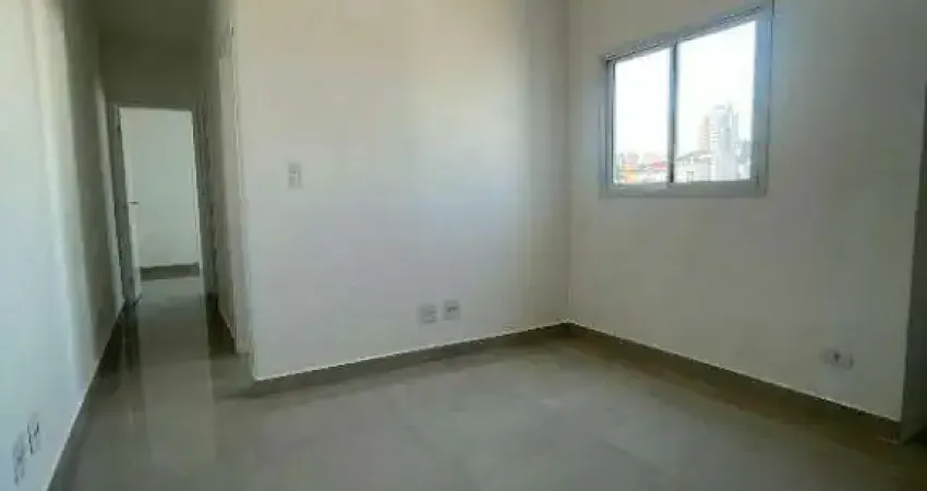 Cobertura com Elevador 90 m², 1 suíte, 2 banheiros e garagem coberta.