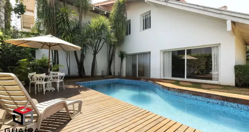 Sobrado à venda com 875m² no Brooklin Paulista em São Paulo/SP.