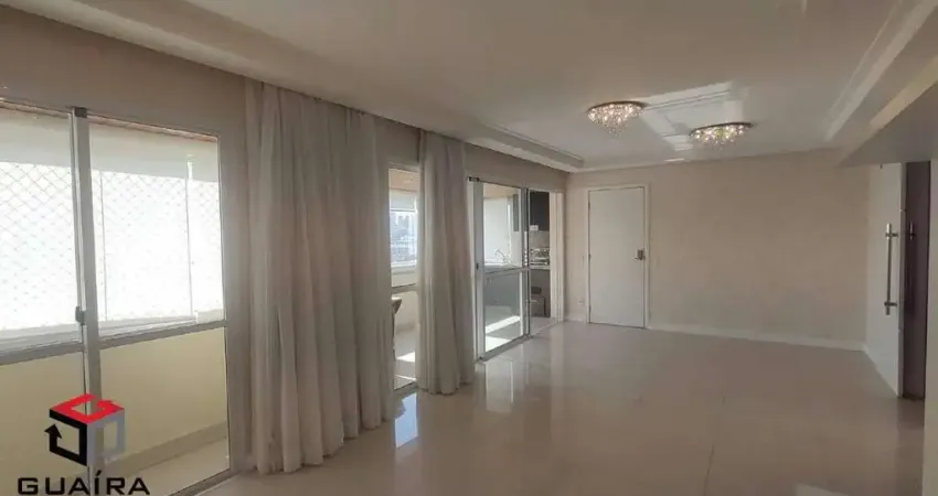 Apartamento de 3 suítes, todas com sacadas, terraço gourmet e 2 vagas.