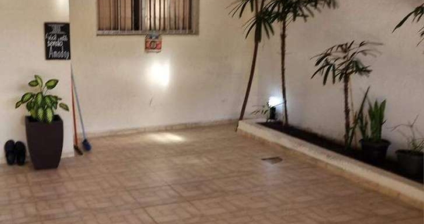 Casa à venda 3 quartos 1 suíte 2 vagas Metalúrgica - Santo André - SP
