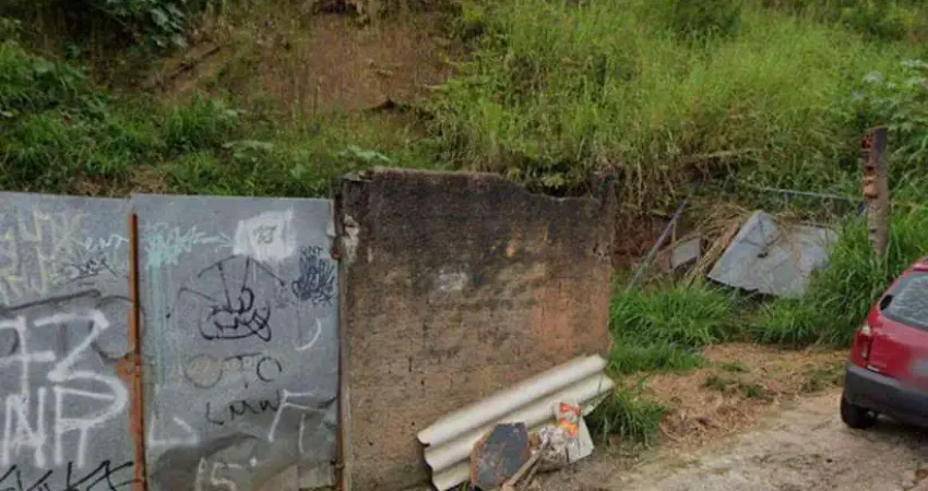 Terreno à venda na Rua Milton Patrício de Oliveira, 73, Serraria, Diadema