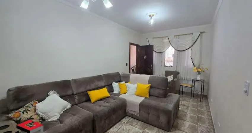 Casa com 212 m² localizada no Bairro Camilópolis em Santo André - SP.