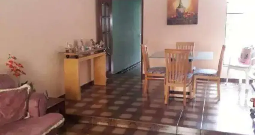 Casa à venda 3 quartos 1 suíte 2 vagas São Pedro - Santo André - SP