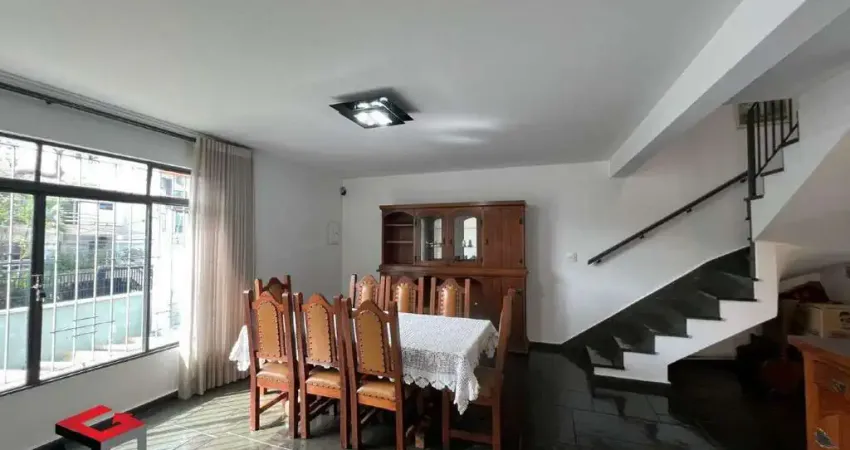 Sobrado à venda 4 quartos 2 suítes 3 vagas Jardim - Santo André - SP