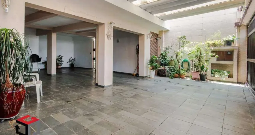 Sobrado 270 M² Localizado No Bairro Vila Hamburguesa São Paulo - SP