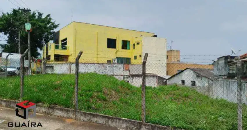Terreno com 787 m² localizado no Bairro Jordanópolis em São Bernardo do Campo - SP.