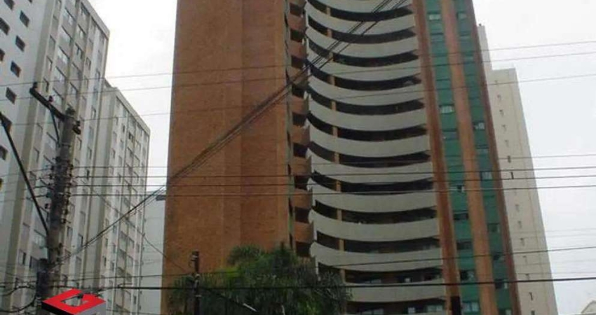 Apartamento 4 Dormitórios em Moema com 149m²