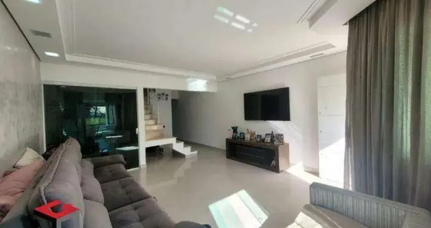 Sobrado com design moderno, 3 dormitórios, suíte, 5 vagas de garagem