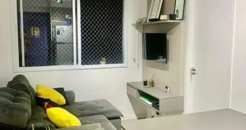 Sobrado na Lapa com 2 Dormitórios, cozinha repleta de armários, sala 2 ambientes, lavanderia, dependência de empregada, quintal, sem vaga de garagem.
