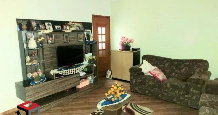 Sobrado à venda 3 quartos 3 suítes 4 vagas Utinga - Santo André - SP