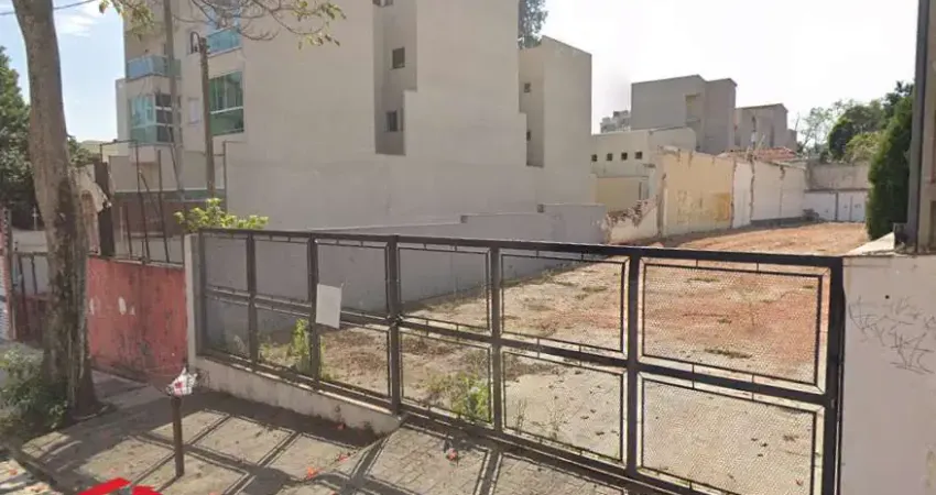 Terreno à venda na Rua Aguapeí, 748, Santa Maria, Santo André