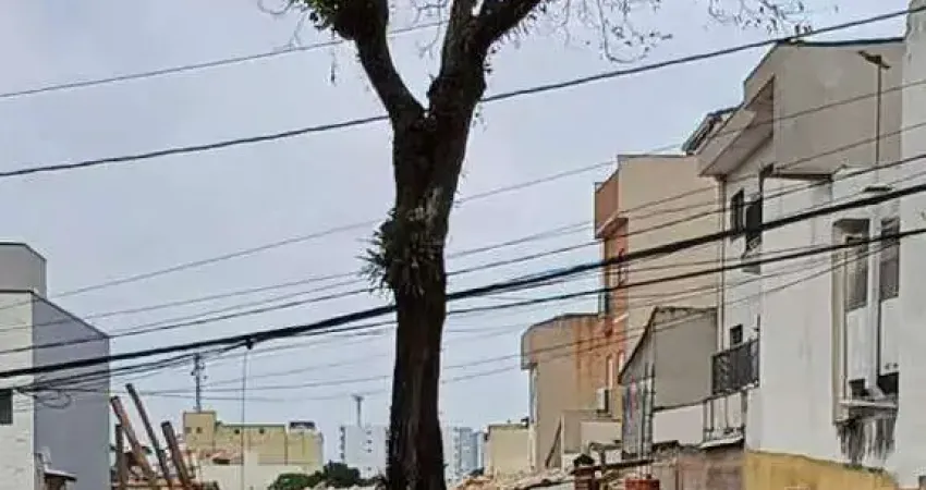Sobrado à venda 2 quartos 2 suítes 2 vagas Pires - Santo André - SP