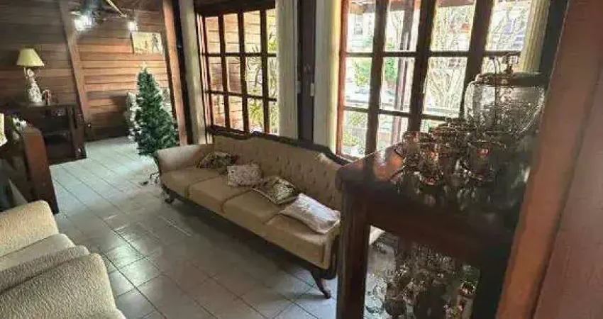 Sobrado à venda 3 quartos 1 suíte 6 vagas Independência - São Bernardo do Campo - SP