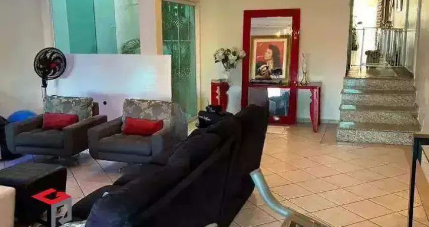 Sobrado para aluguel 3 quartos 3 suítes 3 vagas Assunção - São Bernardo do Campo - SP