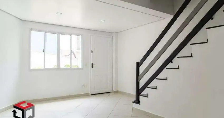 Imóvel em Condomínio Fechado à venda 3 quartos 1 suíte 2 vagas Jardim Oriental - São Paulo - SP
