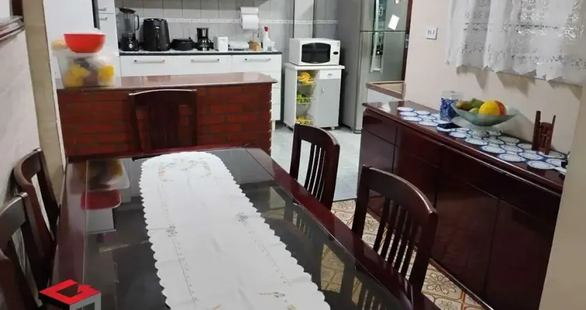 Sobrado 227 m² Localizado No Bairro Guiomar Santo André - SP