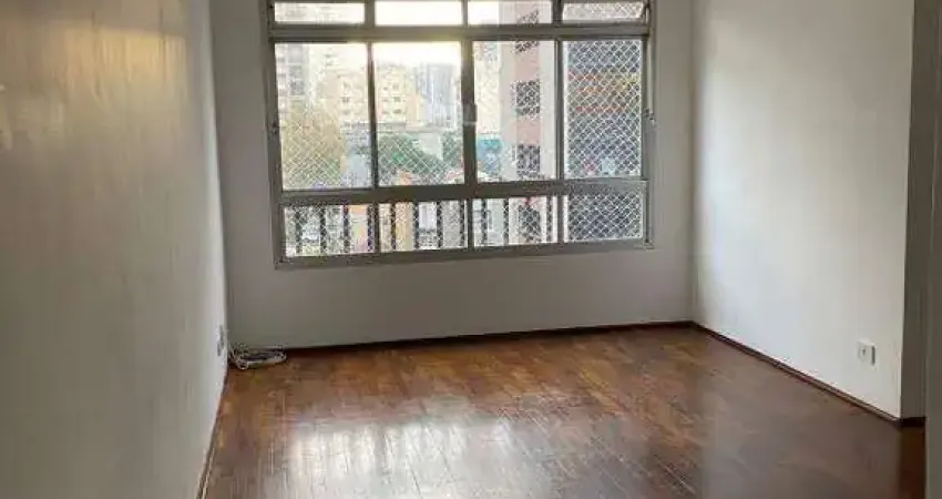 Óimo apartamento reformado á venda com 83m²em Moema.
