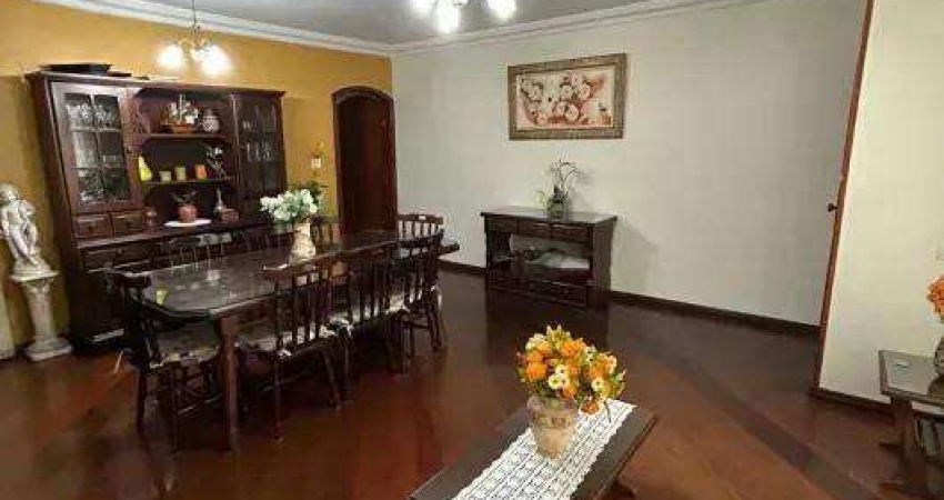Sobrado à venda 5 quartos 1 suíte 4 vagas Assunção - São Bernardo do Campo - SP