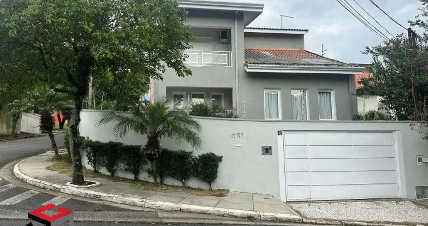 Sobrado à venda 3 quartos 3 suítes 5 vagas Independência - São Bernardo do Campo - SP