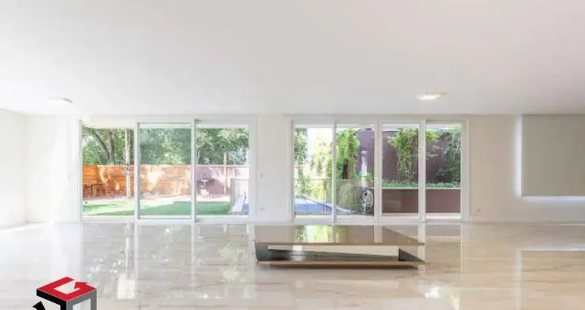 Belíssima casa á venda de alto padrão com 680m²no Brooklin Velho