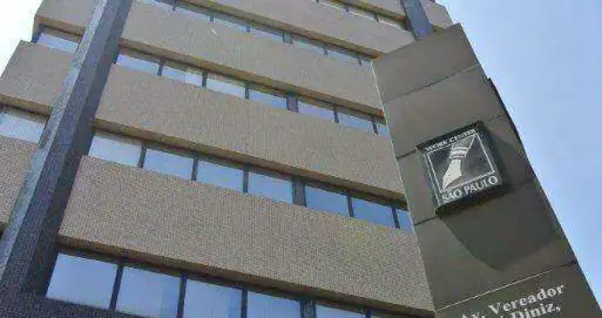 Sala Comercial em Santo Amaro com 32m²