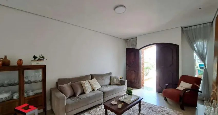 Casa à venda 4 quartos 1 suíte 1 vaga Aquilino - Santo André - SP
