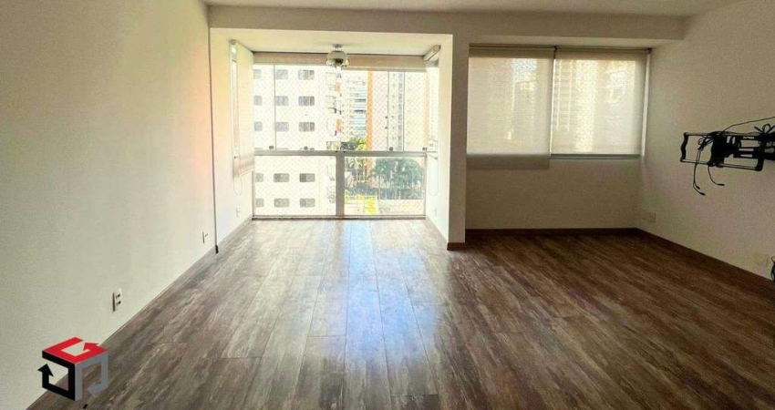 Apartamento em Indianópolis com 143m²
