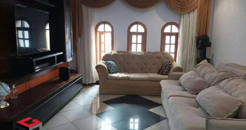 Sobrado à venda 2 quartos 2 suítes 2 vagas Rudge Ramos - São Bernardo do Campo - SP