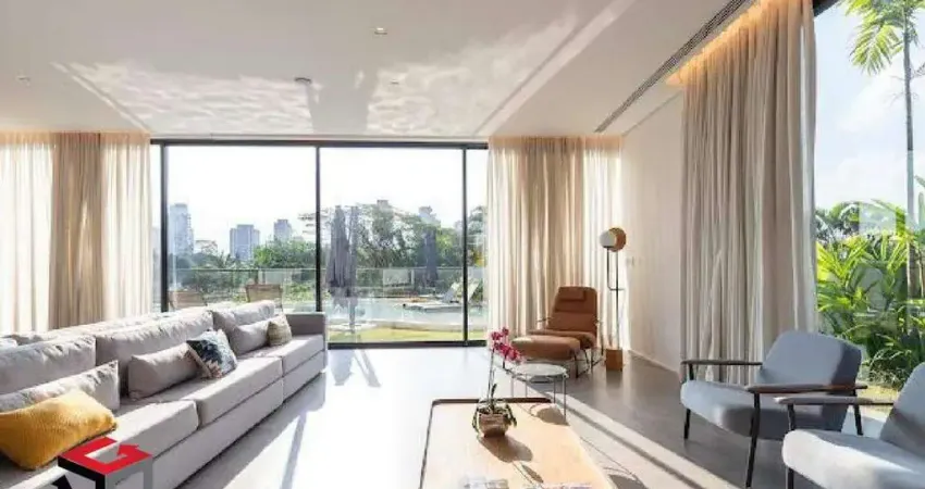 CASA EM CONDOMÍNIO FECHADO - 3 SUÍTES - 7 VAGAS - 1200M²