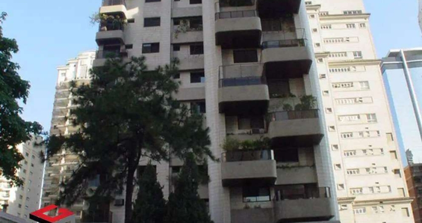 Apartamento em Itaim Bibi com 220m²