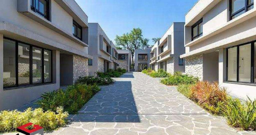 CASA EM CONDOMÍNIO FECHADO - 4 QUARTOS - 4 SUÍTES - 6 VAGAS