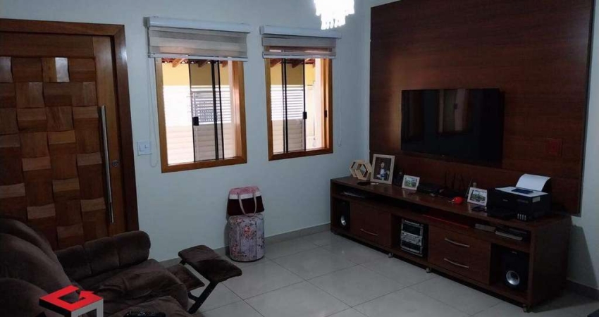 Sobrado à venda 3 quartos 3 suítes 3 vagas Metalúrgica - Santo André - SP