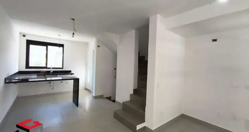 Sobrado de Vila Novo no Campo Belo com Rooftop Privativo, 2 Suítes e Vagas Cobertas