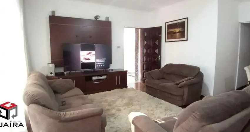 Casa para aluguel 4 quartos 2 suítes 6 vagas Curuçá - Santo André - SP