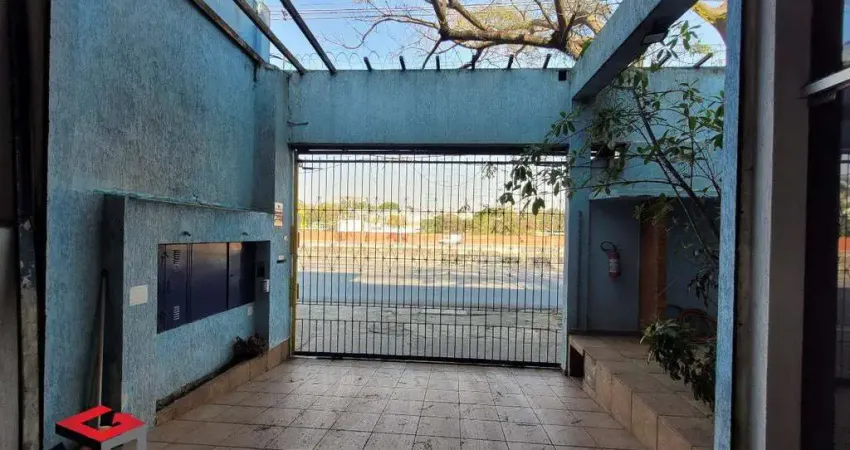 Galpão para aluguel 3 quartos 1 suíte 3 vagas Metalúrgica - Santo André - SP