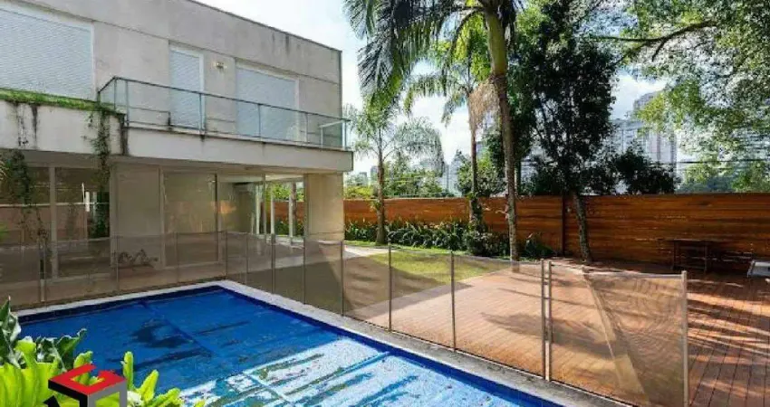 CASA EM CONDOMÍNIO FECHADO - 4 SUÍTES - 05 VAGAS - 680M²