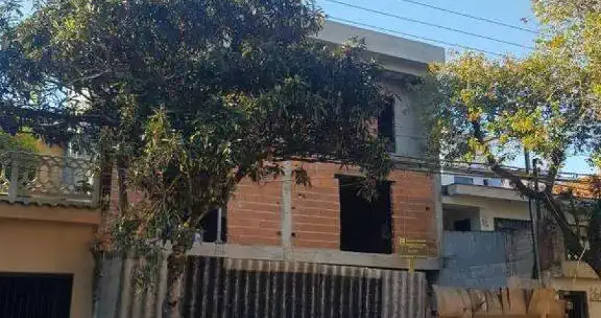 Sobrado à venda 3 quartos 1 suíte 2 vagas Parque Erasmo Assunção - Santo André - SP