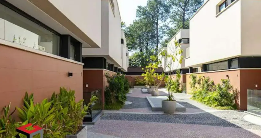 Casa em condomínio fechado à venda - 4 suítes - 04 vagas - 531m²