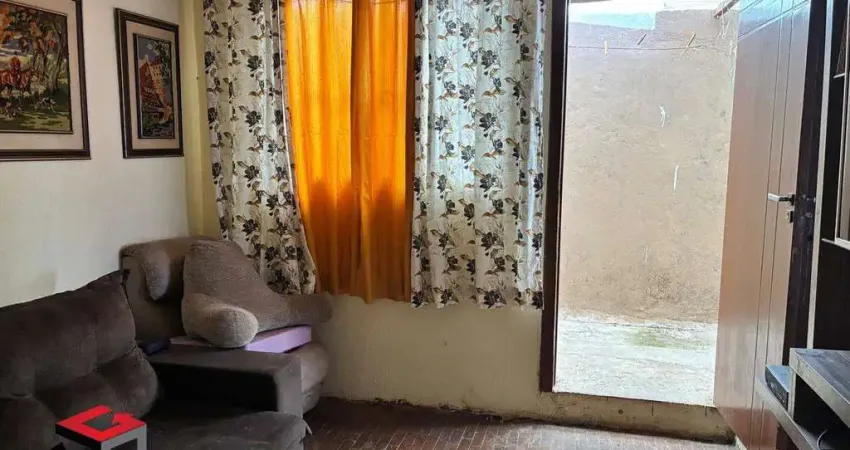 Casa com 2 quartos à venda na Rua Alberto Zírlis, 249, Vila Lutécia, Santo André
