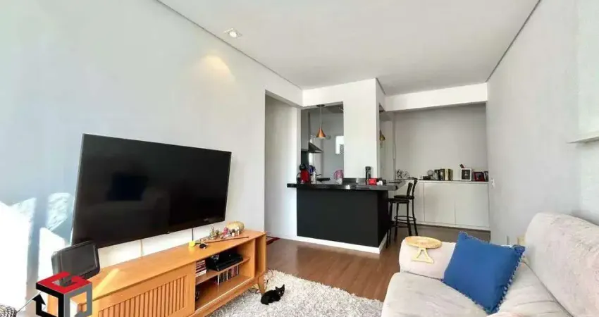 Apartamento com 68 metros, 2 dormitorios sendo 1 suite e 1 vaga de garagem.
