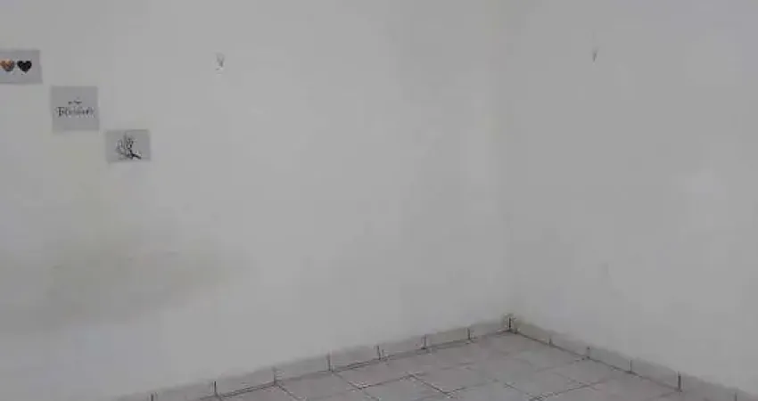 Casa com 3 quartos para alugar na Avenida Dom Pedro I, 926, Vila Pires, Santo André