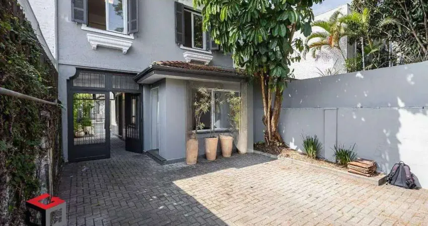 Sobrado à venda 4 quartos 2 suítes 2 vagas Jardim Paulista - São Paulo - SP
