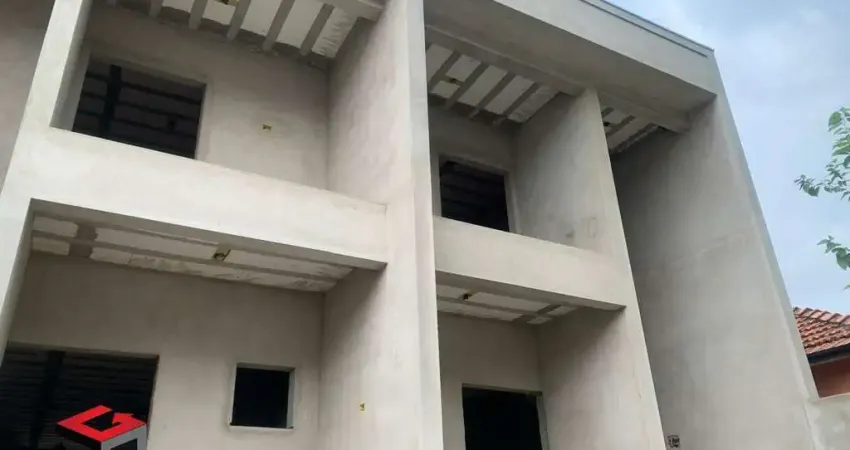 Sobrado à venda 3 quartos 3 suítes 2 vagas Utinga - Santo André - SP