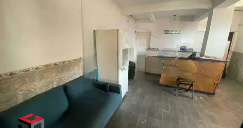 Sobrado espaçoso de esquina á venda com 145 m² no Brooklin Paulista.