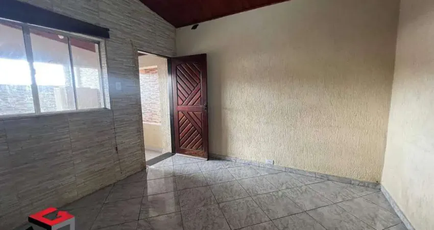 Casa com 2 quartos à venda na Rua Timor, 894, Parque Oratório, Santo André