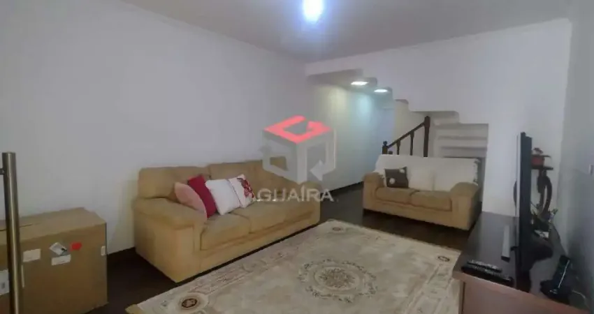 Sobrado com 190 m² localizado na Vila Alto de Santo André em Santo André.