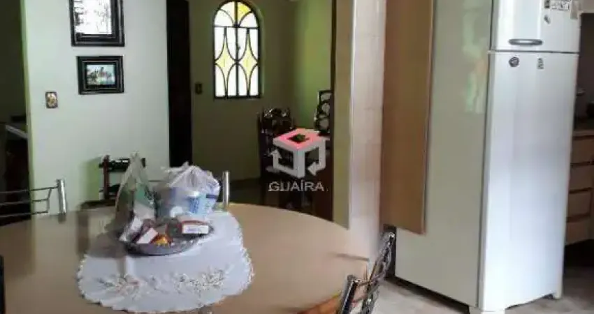 Casa de 240 m² localizada no Centro de São Bernardo do Campo - SP.