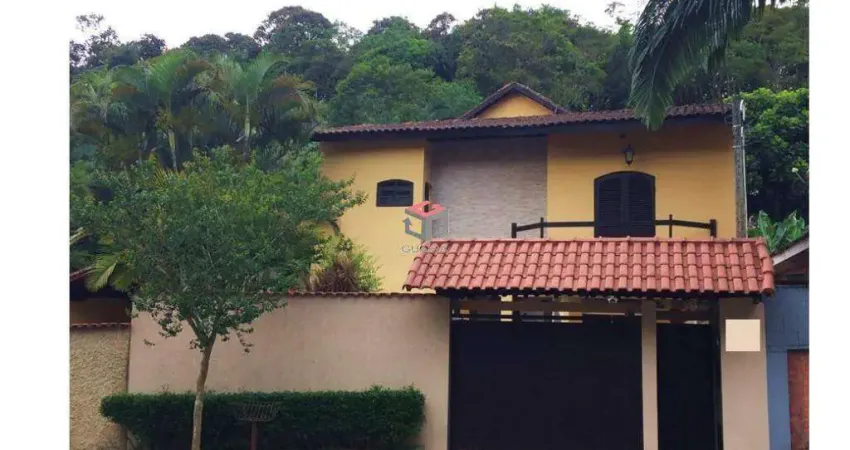 Sobrado com 600m² localizado próximo à Represa Billings, Riacho Grande, em meio à natureza e ar puro!