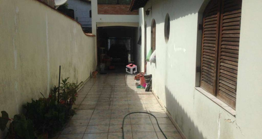 Casa de 277m² na Vila Helena em Santo André - SP.